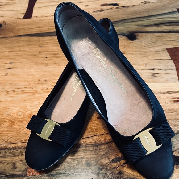 FERRAGAMO Italy-Made Vintage 338DB "Vara" Women's Black Suede Low Pumps US8.5AAA - Picture 8 of 9